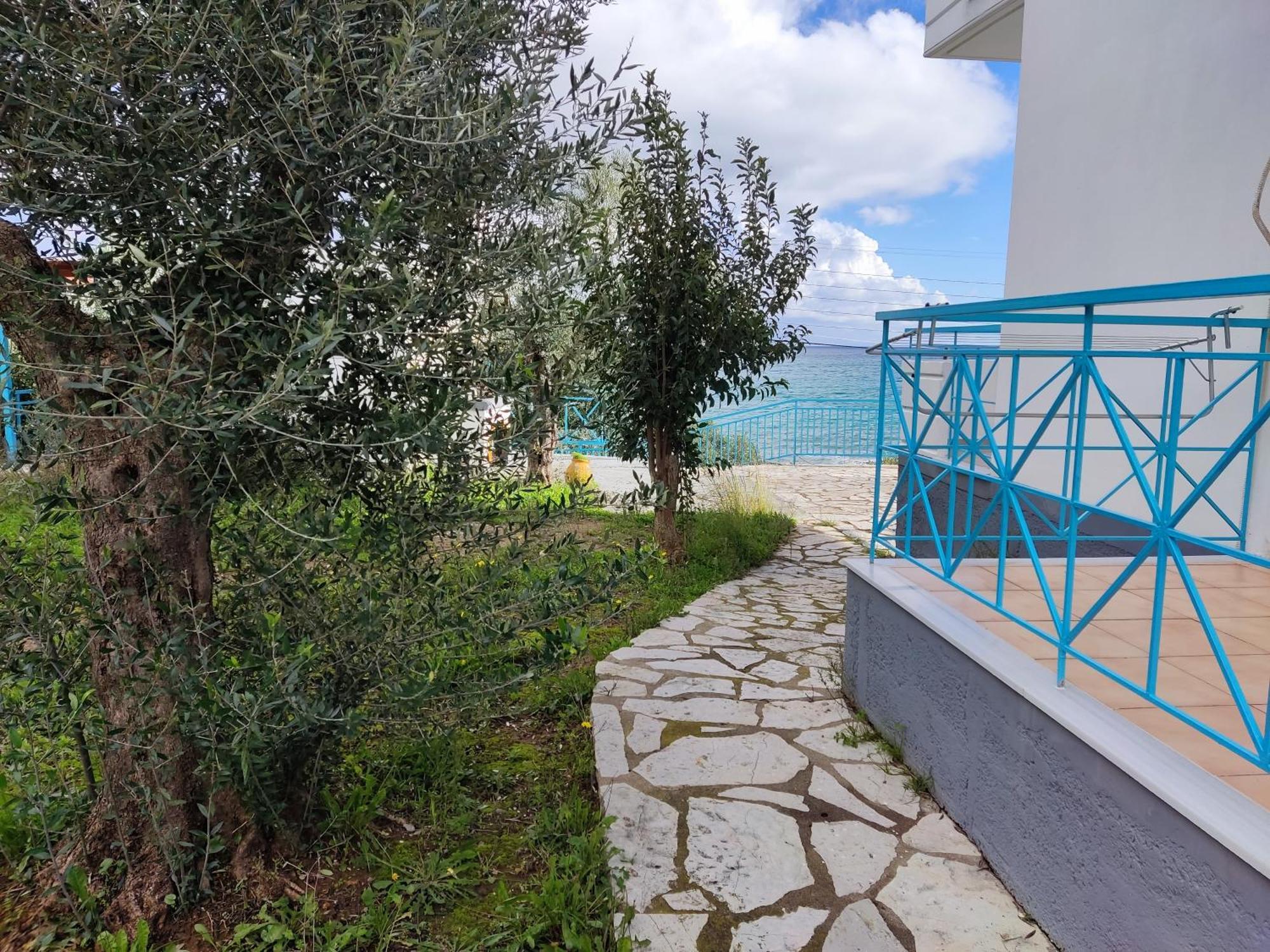 Coral Villas Kómboi Exterior foto