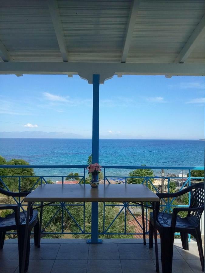 Coral Villas Kómboi Exterior foto